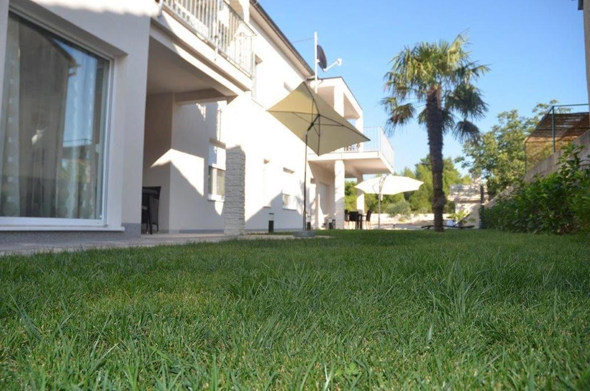 וודיצה Apartments Villa Marina מראה חיצוני תמונה